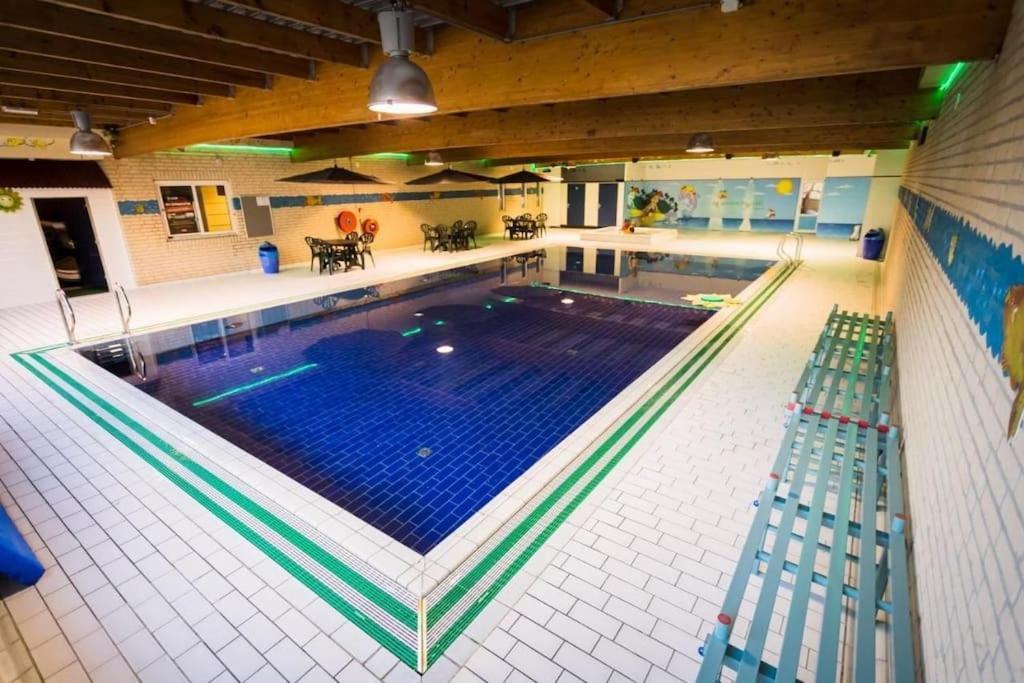 Vakantiehuis Aan Het Water -Incl Laadpaal- Ewijk Exterior photo